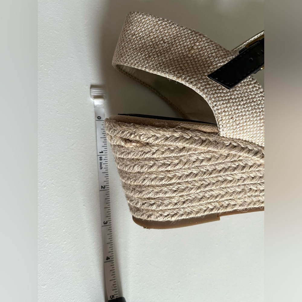 ANNE KLEIN IFLEX WEDGE SANDALS WOMENS
SIZE 9M -black & white gingham check - Picture 9 of 10